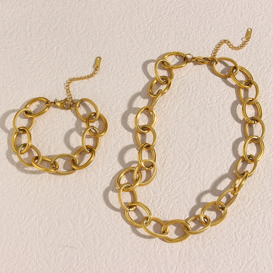Queen Choker Set